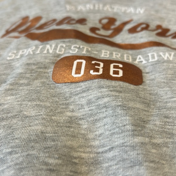 H&M Gray Hoodie Sweatshirt Gold Lettering & Old Navy Medium Blue Skinny Jeans - Picture 5 of 13